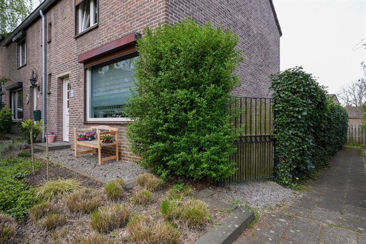 Bekijk foto 3 van Honingboomstraat 8