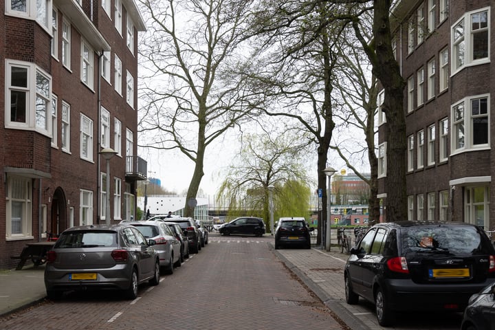 Bekijk foto 27 van Hillegomstraat 30-H