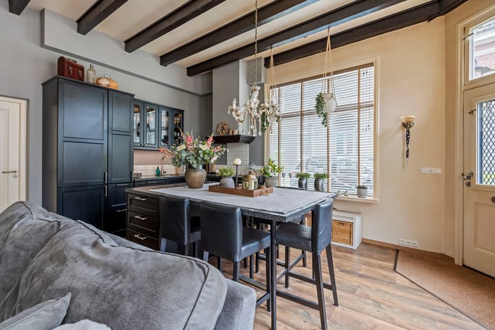 Foto 8 van Westwagenstraat 117