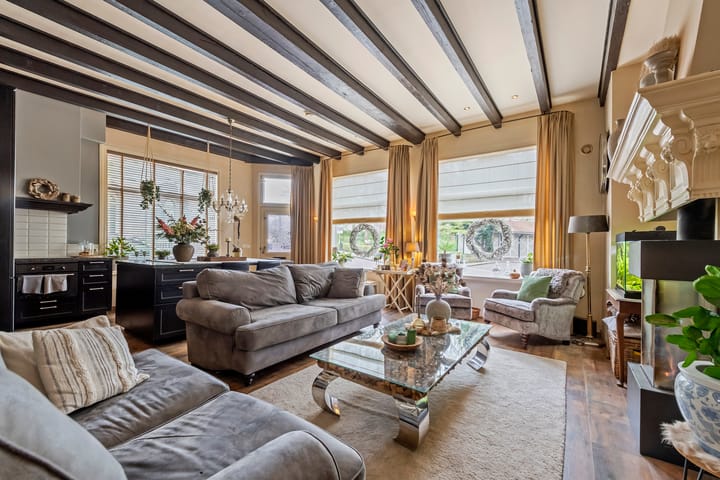 Photo 3 of Westwagenstraat 117