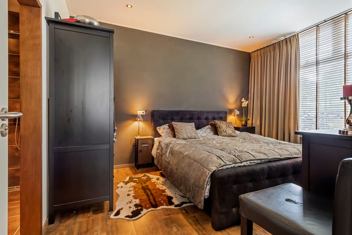 Foto 11 van Westwagenstraat 117