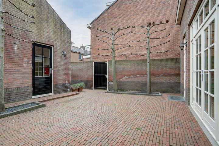 Bekijk foto 34 van Louwestraat 12