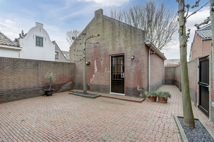 Bekijk foto 33 van Louwestraat 12