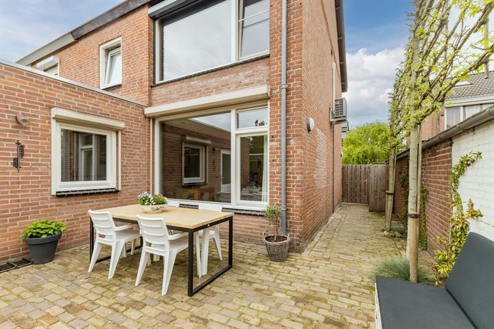 Bekijk foto 30 van Odradastraat 27