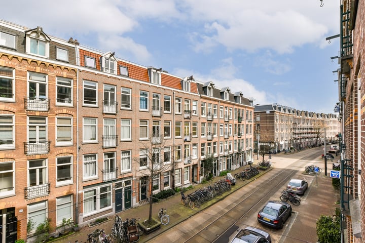 View photo 15 of Van der Hoopstraat 107-2