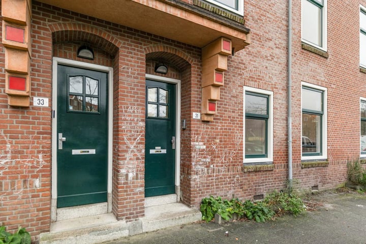 Bekijk foto 2 van Aagje Dekenstraat 31