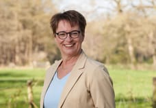 Elli van Oosterom - Commercieel Medewerker