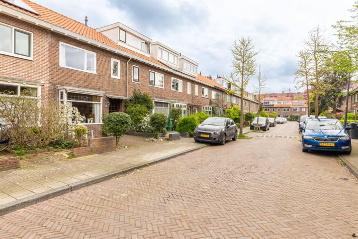 Bekijk foto 35 van Ten Katestraat 61