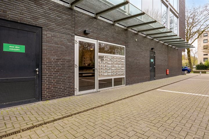 View photo 52 of Professor de Moorplein 537