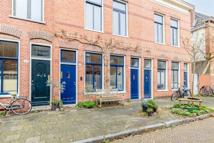 View photo 52 of Hendrikstraat 18