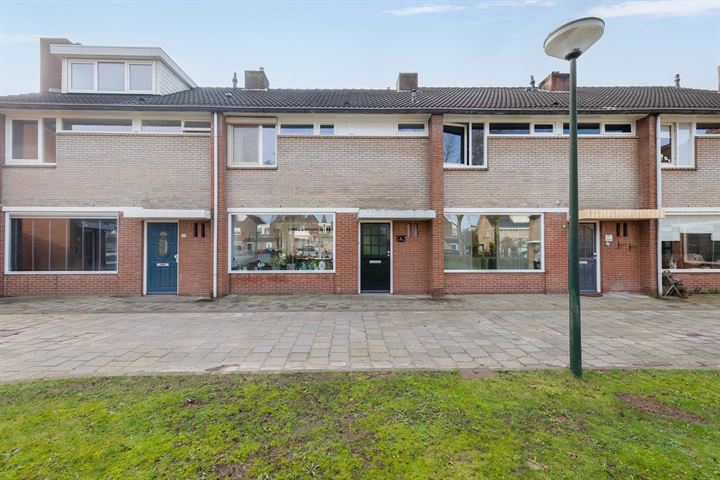 Bekijk foto 1 van Michiel de Ruyterstraat 42