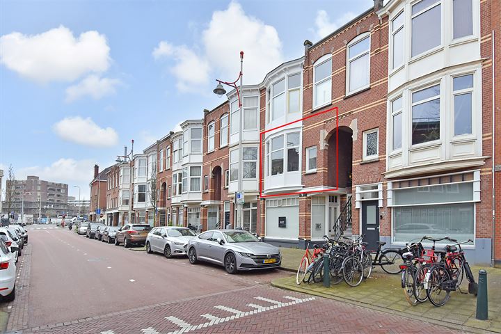 Bekijk foto 1 van De Constant Rebecquestraat 52