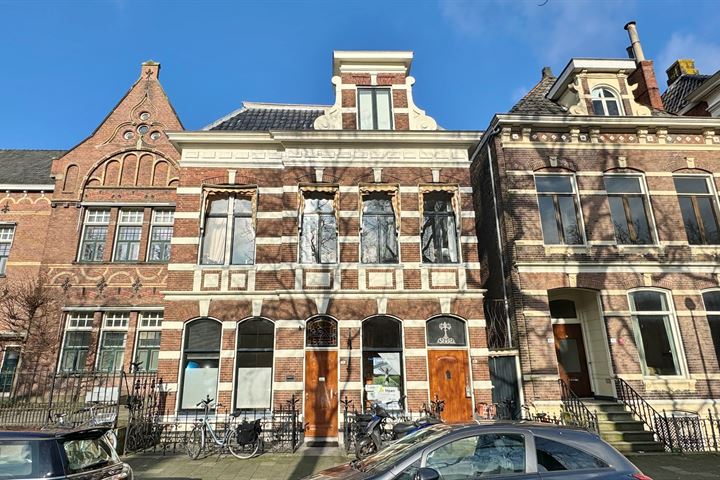 Radesingel 8, Groningen