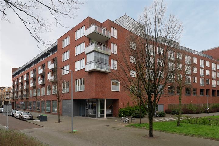 Bekijk foto 1 van Adamshofstraat 53-G