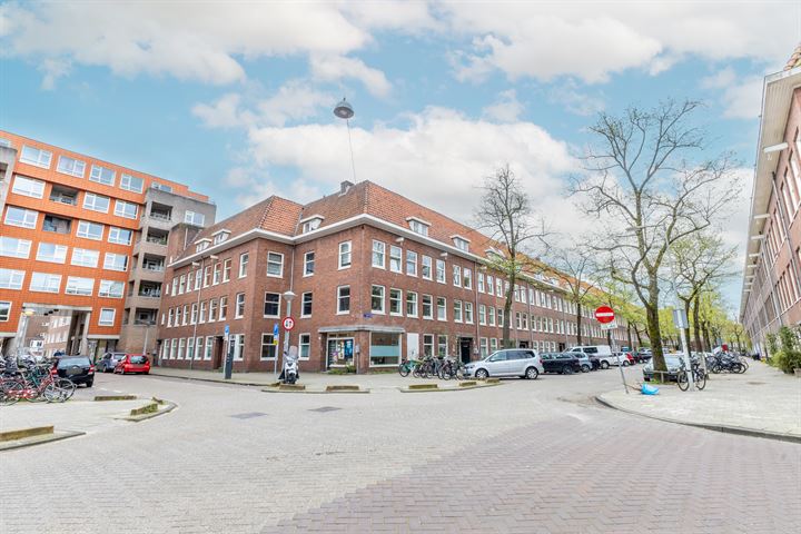 Bekijk foto 1 van Orteliusstraat 74-2