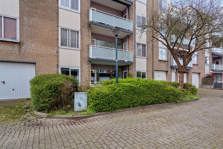 Bekijk foto 38 van Rotiusstraat 17