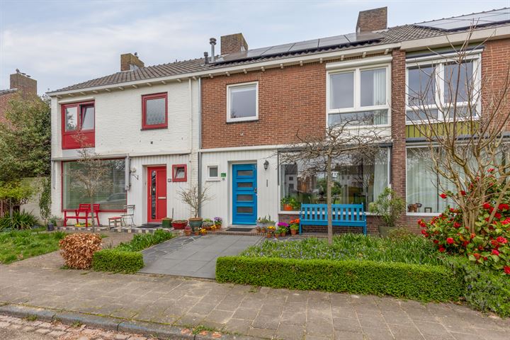 Bekijk foto 35 van Cicerostraat 10