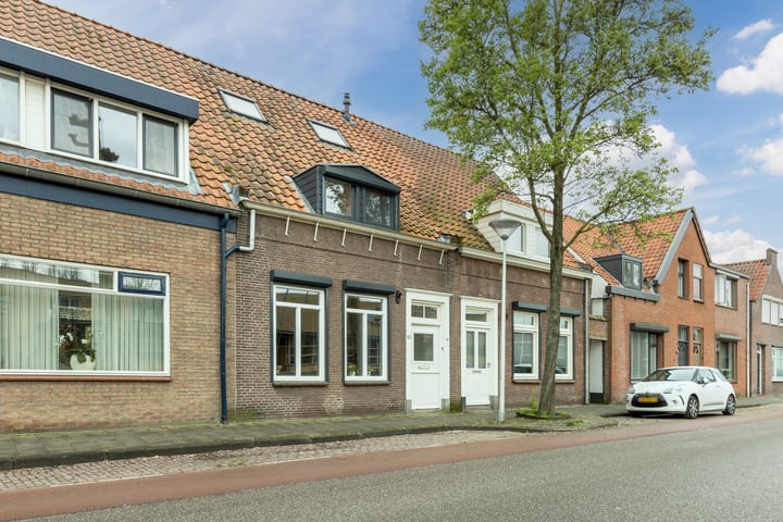 Bekijk foto 2 van Wouwsestraat 13