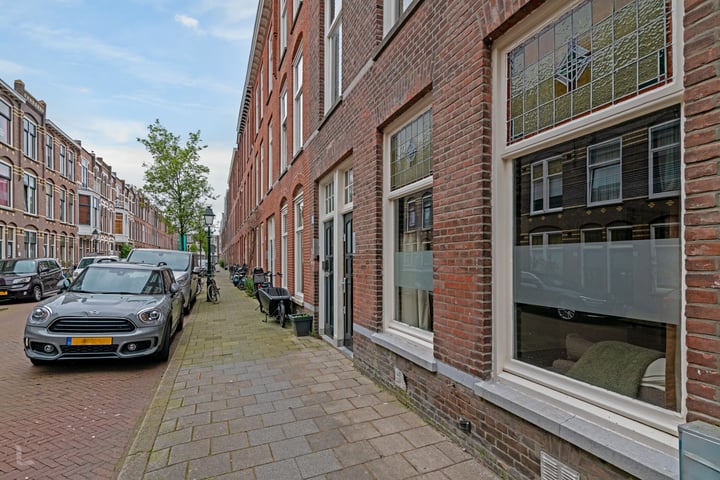 Bekijk foto 3 van Van Lumeystraat 47