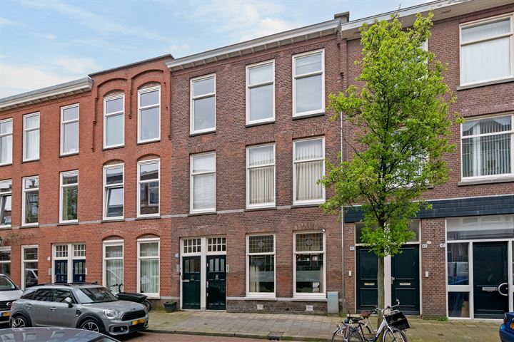 Bekijk foto 2 van Van Lumeystraat 47