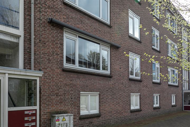 Bekijk foto 11 van Mgr. Zwijsenstraat 7