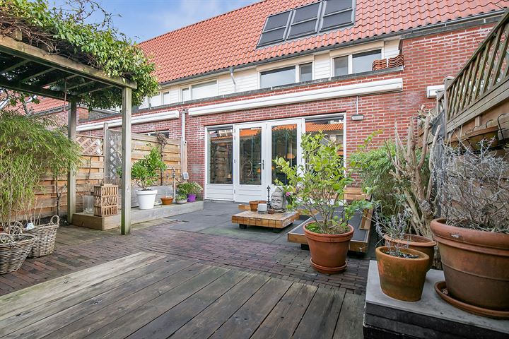 Bekijk foto 35 van Bernard Canterstraat 13