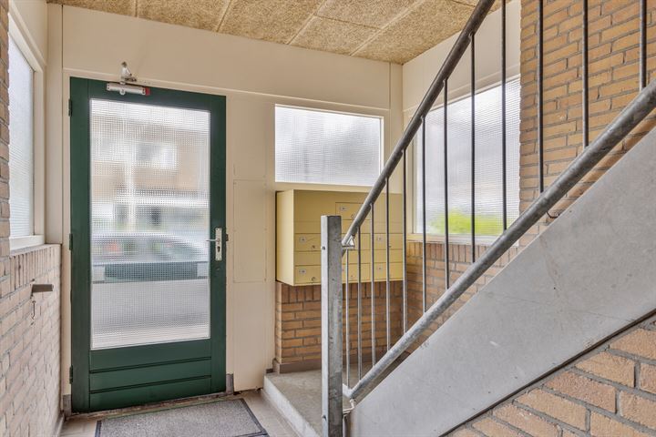 Bekijk foto 18 van Trijntje Kemp-Haanstraat 30