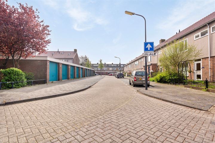 View photo 43 of Reggestraat 33