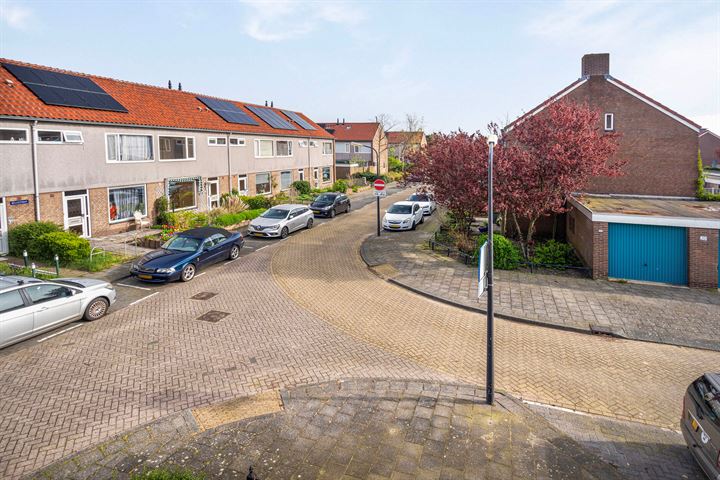 View photo 44 of Reggestraat 33