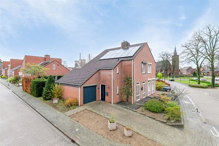 Bekijk foto 3 van Rector Hendrixstraat 33