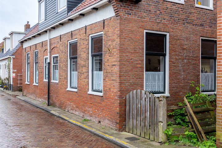 Bekijk foto 2 van Schoolstraat 37