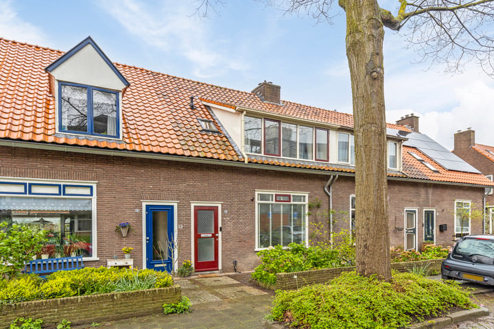 Bekijk foto 1 van Celebesstraat 15