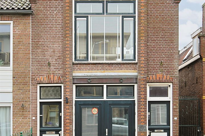 Bekijk foto 1 van Voorstraat 15-A