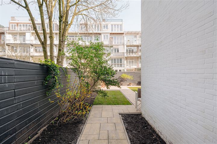 View photo 11 of Admiraal De Ruijterweg 226-H