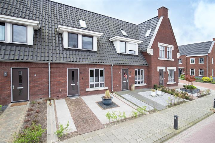 View photo 1 of Arembergerstraat 3