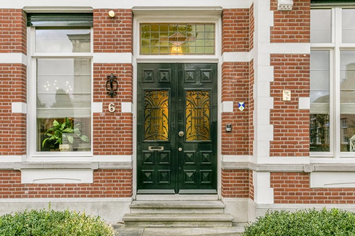 Bekijk foto 2 van Raadhuisstraat 6