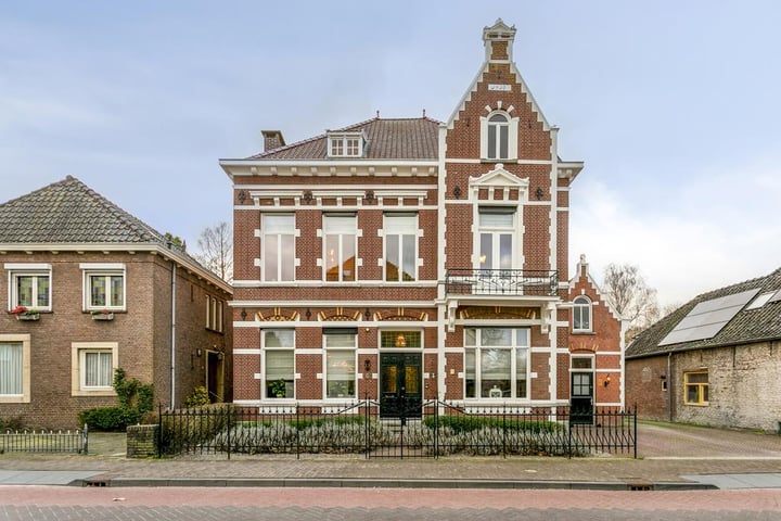 Bekijk foto 1 van Raadhuisstraat 6