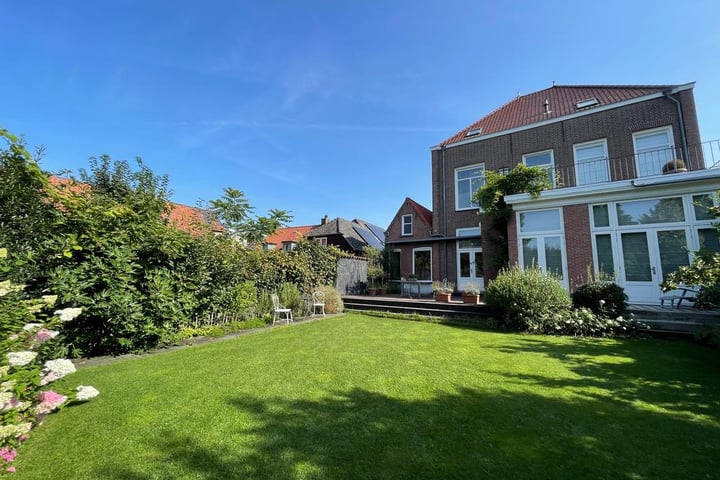 Bekijk foto 45 van Raadhuisstraat 6