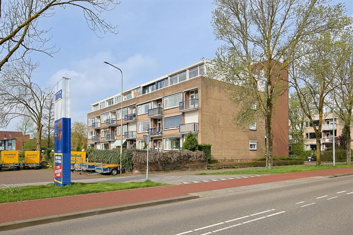 Bekijk foto 2 van Jan Ligthartstraat 215