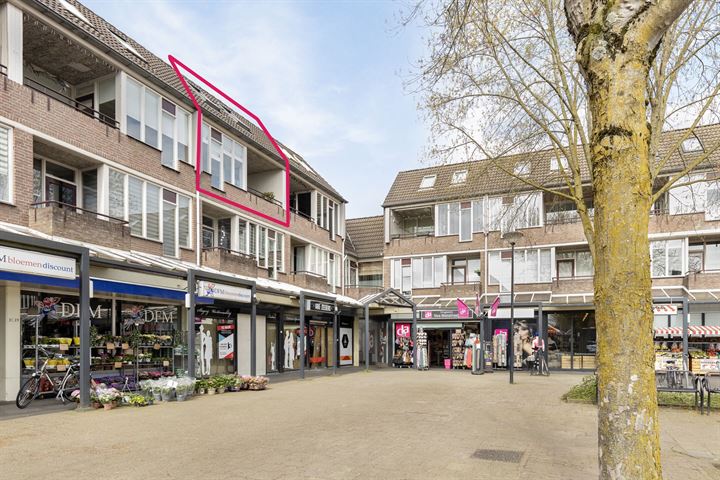 Bekijk foto 1 van Baljuwstraat 76