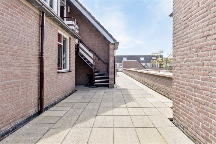 Bekijk foto 7 van Baljuwstraat 76