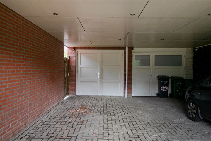 Bekijk foto 40 van Neptunusstraat 29