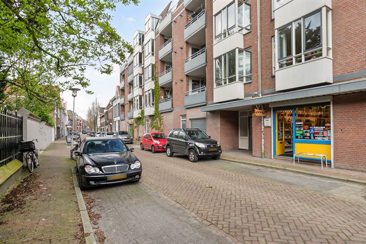 View photo 2 of Prins Hendrikstraat 99