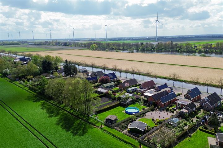 Bekijk foto 46 van K.J. de Vriezestraat 54