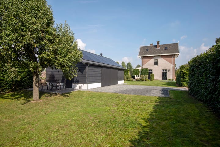 Photo 25 of Stationsweg 3