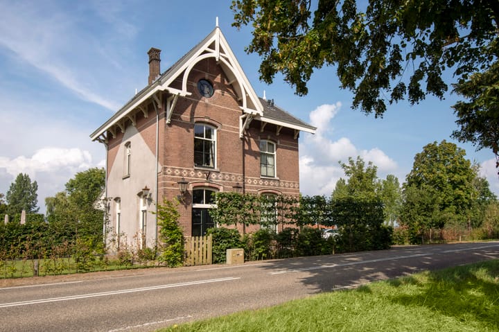 Photo 29 of Stationsweg 3