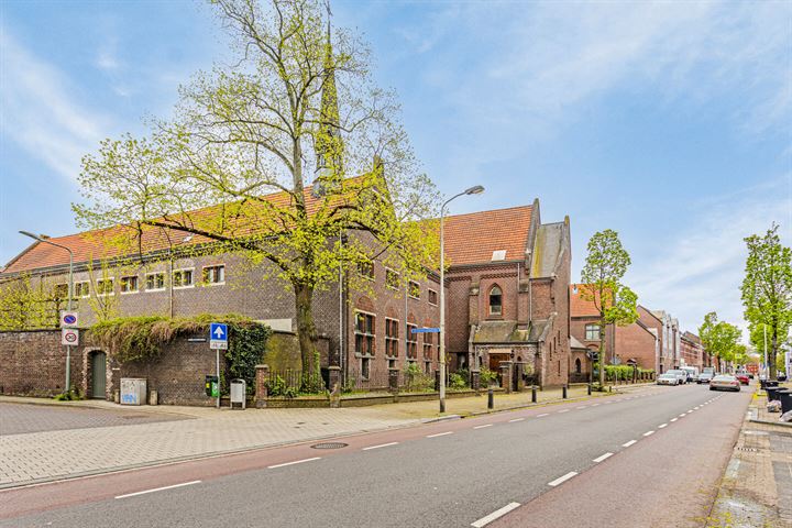 Bekijk foto 44 van Carmelitessenstraat 44