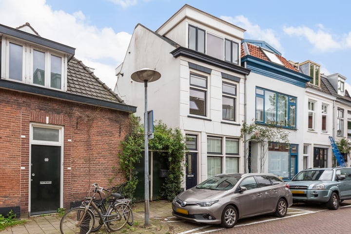 Bekijk foto 1 van Nieuwe Koekoekstraat 63