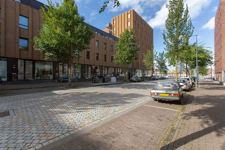 View photo 32 of Pieter Oosterhuisstraat 62-PP