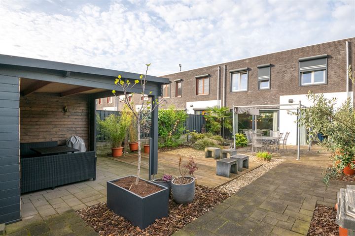 View photo 21 of Nicolaas Beetsstraat 45